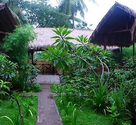 Shibui Garden Bungalows And Restaurant Tanjung  Zewnętrze zdjęcie