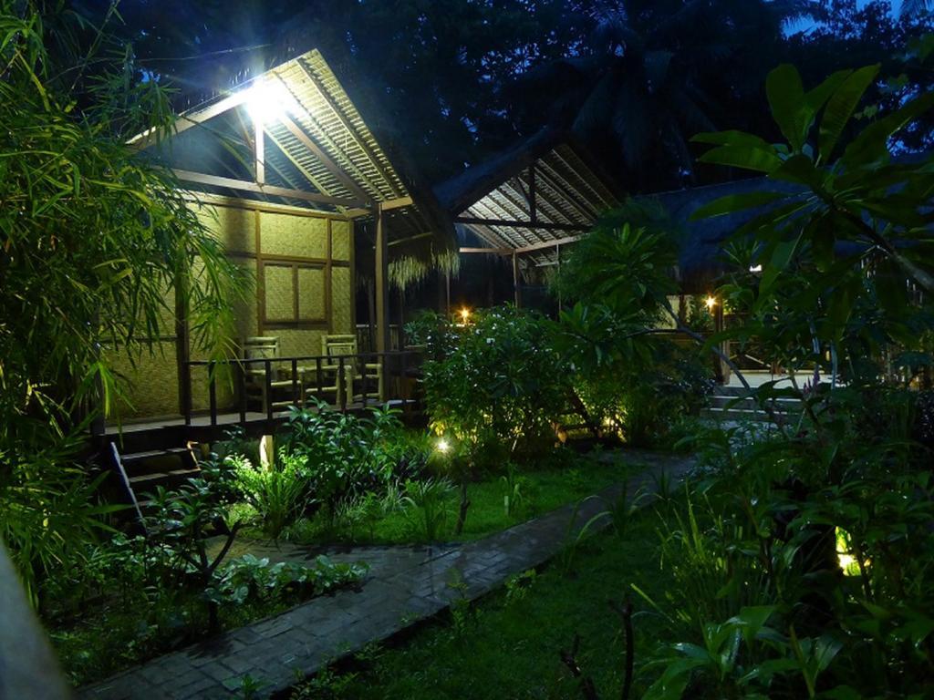 Shibui Garden Bungalows And Restaurant Tanjung  Zewnętrze zdjęcie